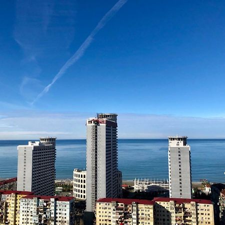 Cozy Bright Apartment With Amazing Sea View Batumi Kültér fotó