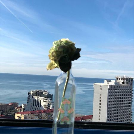 Cozy Bright Apartment With Amazing Sea View Batumi Kültér fotó
