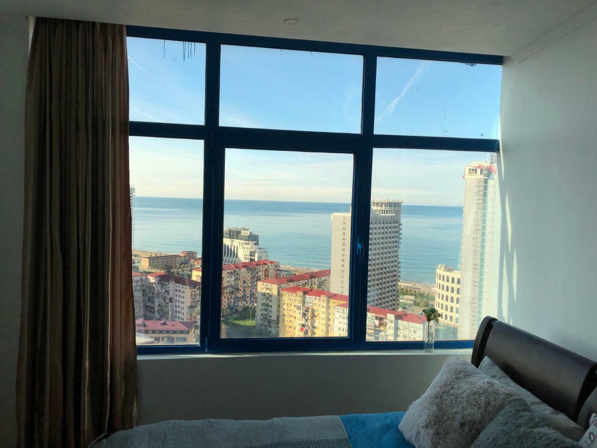 Cozy Bright Apartment With Amazing Sea View Batumi Kültér fotó